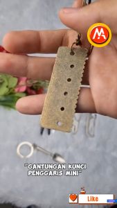 Gantungan Kunci Penggaris Mini Vintage