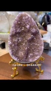 💛 天然黄彩底 + 💜 紫水晶晶花 🐉🥚龙蛋 Yellow base + Purple Amethyst flower inclusions 层层共生✨ 晶体闪烁自然光感 Natural layered growth ✨ shimmering crystal glow
