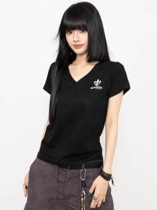 Áo Thun Nữ Tay Ngắn Cổ Chữ V in Chữ Mùa Hè Ôm Vừa Vặn Đi Làm Đa Năng Phong Cách Hàn Quốc Polyester