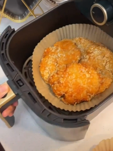 500PCS Air Fryer Paper Liner Disposable Air Fryer Sheet Oil-proof Parchment Paper 6.3" Non-Stick Air Fryer Paper Air Fryer Liner Air Fryer Sheet Oil-proof Parchment Paper Non-Stick Air Fryer Liners Baking Sheet Paper Disposable Air Fryer Paper Liner Dispo