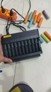 Sạc pin 18650 4.2V  sạc 10 khay và 12 Khay dùng sạc và cân áp đều