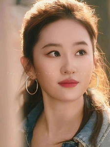 Rose Story Lyu Yifei Circle Earrings Vintage High-End Versatile Womens Hoop Earrings Fashionable Unadorned Circle Jewelry