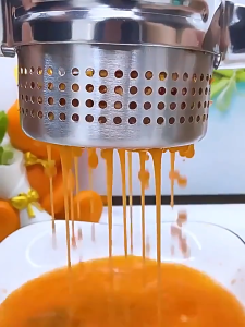 Pelise Manual Fruit Juicer Stainless Steel Handheld Lemon Citrus and Fruit Extractor Press
