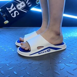 KUMADA Sandal Pria Kekinian Terkini Sol Tebal Tahan Aus & Tidak Licin Indoor & Outdoor