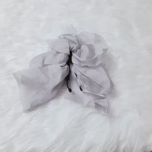 Kẹp tóc nhựa nơ vải cánh to 2 bên cặp tóc sau đầu nơ tua rua