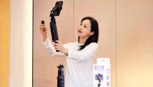 Q16 Q13 Q15 AI Smart Gimbal Tripod Selfie Stick Foldable 360° Auto Follow-up Face Tracking Quadruped Mobile Phone Holder for Smartphone