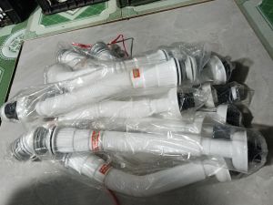 xi phông trâu rửa mặt nhựa rẻo ống xun co rắn ra vào lắp cho trâu rửa mặt chịu đc nhiệt độ của nóng lạnh. chất lượng cao