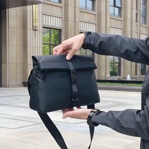 Waterproof Material Beg Lelaki Sling Bag Men Beg Silang Lelaki Kalis Air High Capacity Crossbody Bag (SL-061)