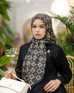hijab kerudung segiempat Voal premium motif 115x115 cm Arrafi 687