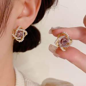 (Bebas beli 2 dapat bonus) H-Girl888 COD A08 Anting mewat elegan ungu titanium wanita original
