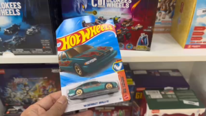 Mô Hình Xe Hot Wheels 96 Chevrolet Impala SS HW Torque Chính Hãng