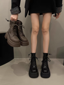 รองเท้าบูทมาร์ตินส้นหนาสำหรับผู้หญิง ฤดูใบไม้ร่วง/ฤดูหนาว รองเท้าบูทสั้นแบบลำลอง ส้นสูง ทรงเข้ารูป รองเท้าบูทแบบสวมหัวมน