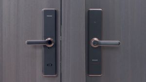 Bộ khóa cửa thông minh Bluetooth vân tay thẻ từ mật khẩu và chìa cơ. Thương hiệu Hà Lan cao cấp Philips - DDL7300