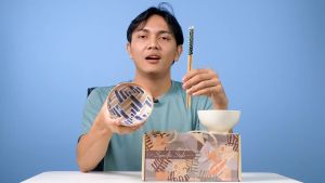 Souvenir Mangkok Set Keramik + Sumpit Handpainted Japanese hampers gift Import