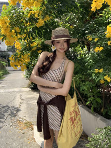 Đầm Phong Cách Pháp Dây Đeo Cổ Ôm Sát Kích Thước Nhỏ