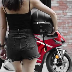 MT Helmets | Multi-function Full Face Motorcycle Helmet for All Seasons