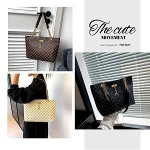 PPDShop ฉ่ำมากกก กระเป๋าแฟชั่นสไตล์เกาหลีเกาใจ มีสีให้เลือกมากมาย มาพร้อมดีเทลลายกระเป๋าสุดเท่ห์ รุ่นนี้สายโซ่สลับหนัง เก๋แบบสุดๆ ไม่มีถือว่าพลาดมากก