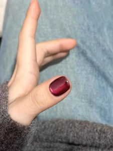 ยาทาเล็บเจลลายตาแมวคริสตัล ZH รุ่นใหม่ยอดนิยม 1 ชิ้น ปี 2025 แฟชั่นสำหรับวัยรุ่น ลูกปัดแก้วตกแต่งเล็บ อุปกรณ์ทำเล็บ