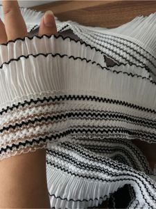 Vải Voan Viền Hoa Trang Trí DIY Tay Áo Cho Thú Cưng Và Quần Áo Búp Bê Viền Răng Cưa Chất Lượng Cao