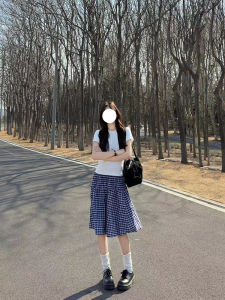 Áo Thun Cotton Nữ Mùa Hè 2025 Phong Cách Cơ Bản Đa Năng Vai Áo Ngắn Tay Ôm Vừa Vặn Thường Ngày Màu Trắng Cổ Tròn