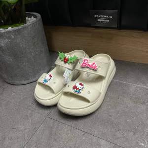 Set phối ngẫu nhiên 4 cái Charm Sticker Jibbitz cho dep crocs Nhiều Mẫu