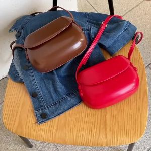 MOUSSON กระเป๋าสะพายข้างผู้หญิงสไตล์เกาหลีย้อนยุคแมทช์ง่ายสวยหรูกระเป๋าอานม้ากระเป๋ากล่อง