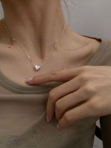 S925 Sterling Silver Loving Heart Necklace Womens Accessible Luxury Niche Design Classy Clavicle Chain Minimalist Temperament Necklace Sweater Chain