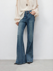 Vero Moda | Women High Waist Slightly Flared Jeans Casual Commuter Style
