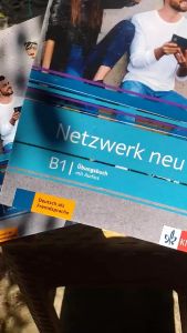 BUKU BAHASA JERMAN NETZWERK B1 NEU KURSCBUCH & UBUNGBUSCH