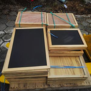 Papan Kapur Tulis Mini Ukuran 15×20cm dan Easel Penyangga Bonus Kapur Tulis dan Penghapus