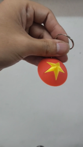 Móc Khoá Cờ Việt Nam In 3D – Hình Nón Ngôi Sao Vàng 2 MẶT Size 4cm Có lúc lắc bi sắt