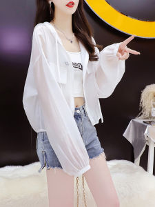 เสื้อแจ็คเก็ตกันแดดแขนสั้นผ้าไหมน้ำแข็งสำหรับผู้หญิงในช่วงฤดูร้อน เสื้อคลุมกันหนาวแบบบางระบายอากาศได้ดี สไตล์ลำลอง สำหรับผู้หญิงที่มีขนาดเล็ก