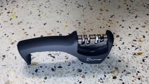 Knife Sharpener 3 Step / Alat Pengasah Pisau & Gunting / Manual Tiga Kepala