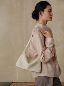 AVALEA | Top-layer Togo Leather Vintage Hobo Bag