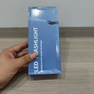 Đèn Pin Cầm Tay Zoom Xa Gần Siêu Sáng T 03 Full Kim Loại Sạc Type-C Kèm Pin 21700 Tiện Lợi Bền Bỉ