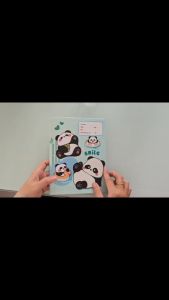(HÀNG MỚI) Combo 10 Giấy Bao Tập Thân Thiện Môi Trường Hoạt Hinh Dễ Thương Có sẵn Keo Dán 15.5x20.5cm