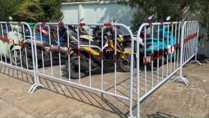 แผงกั้นจราจร หน้ากว้าง 1 x 1.5m. - 1.2 x 2m