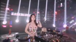 Flashdisk 16Gb Isi 200 Video Lagu House Music Mandarin MP4 Khusus Untuk Android Mobil Volume 1