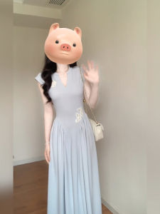 Xzy Plus Size Ladies French Style Retro Elegant V-neck Embroidery Dress Womens Summer Draping Effect Slimming Dress