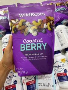 Hạt Hỗn Hợp Sấy Khô WildRoodts Coastal Berry Trail Mix 737g Của Mỹ - Date 05/2027