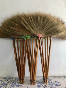 ไม้กวาดดอกหญ้า มัด10ด้าม