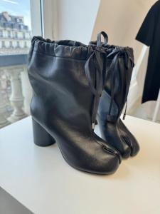 CAIZINI | Fashionable Wide Cylindrical Pants Style Pig-toe Lace-up Mid-calf Chunky Heeled Boots