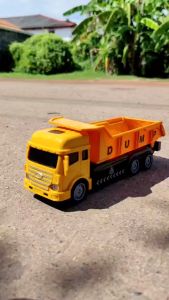 Smile Kids รถดั้มพ์บังคับวิทยุ รถบรรทุกดั้มพ์ ของเล่นบังคับวิทยุ รถบรรทุกบังคับวิทยุ มีไฟหน้า มีรีโมทคอนโทรล