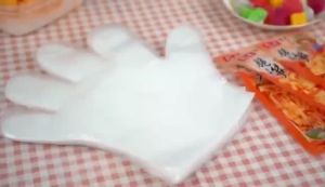 Disposable Glove Oil Proof Waterproof Transparent Gloves Multi Function Easy To Use Mittens For Home Clean