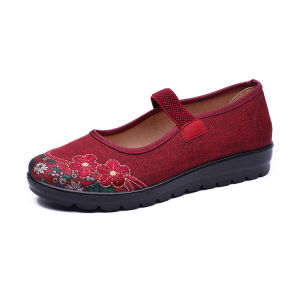Beijing Ladies Cotton Shoes Anti-Slip Elderly Womens Retro Embroidered Grandmother Shoes Large Size Old Ladies Shoes Leap Month Net Shoes