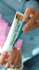 แปรงสีฟัน วันเดอร์สมาย Wondersmile ขนแปรงเรียวแหลมระดับ 2 จํากัดแบคทีเรียขนาดเล็กกว่า 5 นาโนเมตรได้