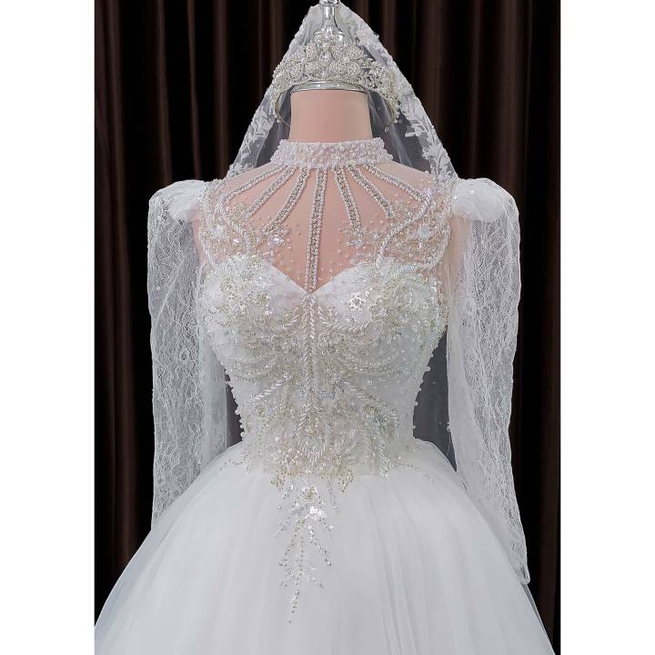 Váy cưới ren tay dài cổ thêu họa tiết ấn tượng - PHƯƠNG's bridal