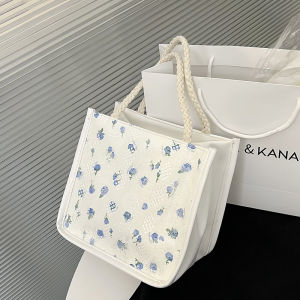 Fashionable Ins Bento Bag Handbag for Work Lunch Box Bag 2022 New Outgoing Soft Canvas Handbag Zipper Closure Korean Style