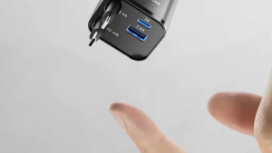 JOYROOM JR-CCL05 65W ที่ชาร์จ ในรถยนต์แบบหลายพอร์ต 3in1  USB 1port +1type-c มาพร้อมสายชาร์จ ในตัว