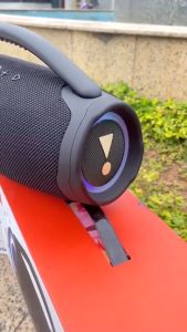 Loa Bluetooth Boombox 4 LED Bass Mạnh Âm Thanh mạnh mẽ và âm trầm khủng IPX7 Chống nước Lớn Cực Đỉnh Bluetooth 5.3